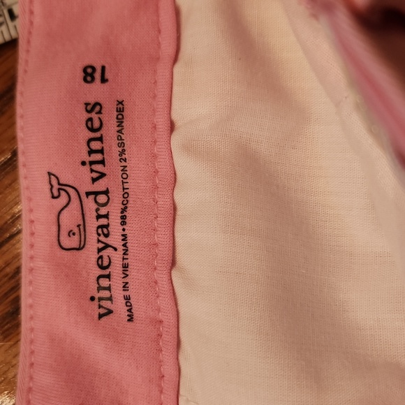 Vineyard Vines, Excellent condition Boy's shorts, Size 18, pink. - Picture 5 of 10